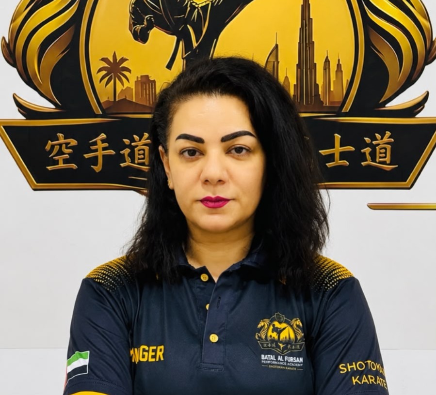 Asma Razmahang — Managing Director